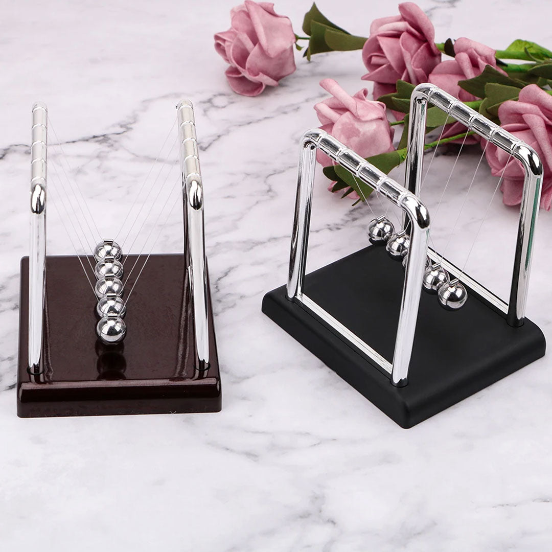 Newton's Cradle Metal Pendulum Desk Decor