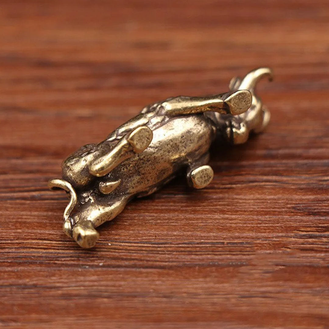 Lucky Bullfighting Brass Statue for Office Desk Decor